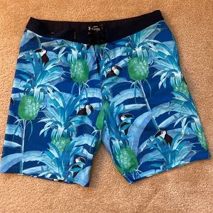 NWT Hurley Mens Phantom Boardshorts 20” Size 36 Hawaiian Tropical Print